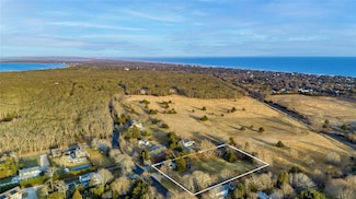 80 Abrahams Landing Rd, Amagansett, NY 11930