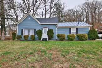 50 S 5th St, Batavia, OH 45103