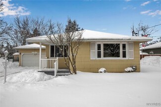 302 Iroquois Ave, Lancaster, NY 14086