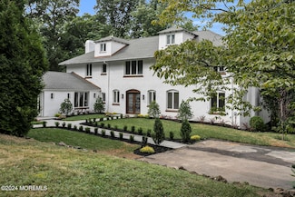 28 Coquette Ln, Highlands, NJ 07732