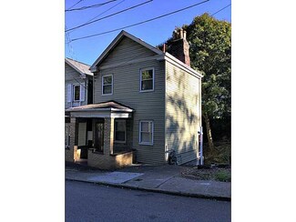 2687 S 18 Th, South Side, PA 15210