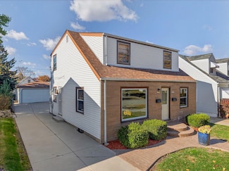 3435 S 2nd St, Milwaukee, WI 53207