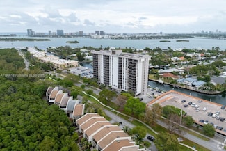 2500 NE 135th St Unit C902, North Miami, FL 33181