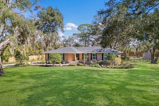 4928 Hidden Oaks Trail, Sarasota, FL 34232