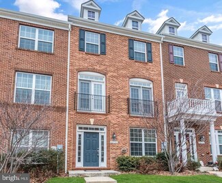 42752 Hay Rd, Ashburn, VA 20147
