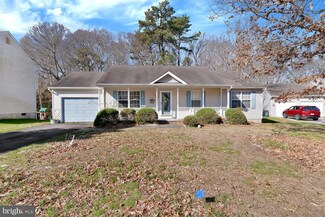 10 Sherwood Dr, Little Egg Harbor Township, NJ 08087
