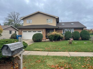 10134 S 87th Ct, Palos Hills, IL 60465