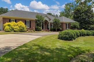17 Sweetwater Dr, Cataula, GA 31804