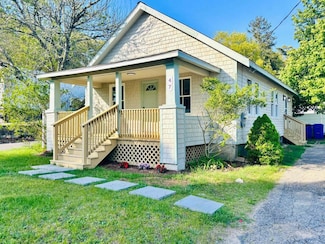 47 Harrison Ave, Buzzards Bay, MA 02532