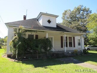 105 W Mulberry St, Winton, NC 27986
