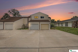 13229 Glenn St, Omaha, NE 68138