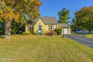 29 Harmon Rd, Schenectady, NY 12302
