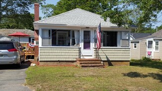 13 Bayview St, Wareham, MA 02571