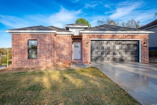 10714 Windridge Dr, Sherwood, AR 72120
