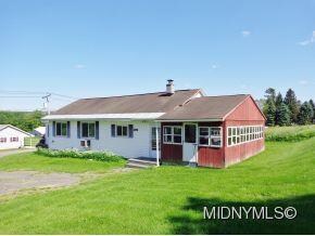3149 Oneida St, Sauquoit, NY 13456