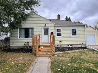 1212 3rd Ave S, Moorhead, MN 56560