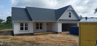 123 Maple Dr, Erwin, NC 28339