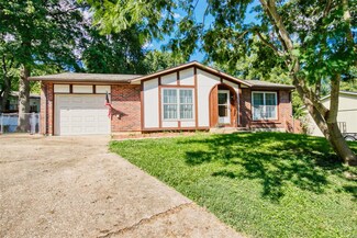 30 Old Orchard Ct, Washington, MO 63090