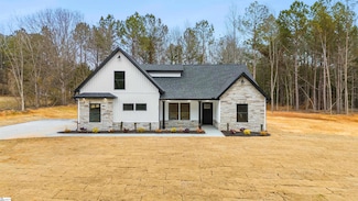 205 Deer Trot Ave, Belton, SC 29627