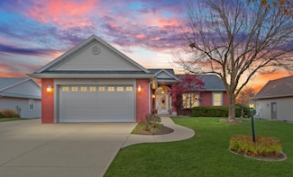 2918 Rutherford Dr, Urbana, IL 61802