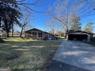 531 Smith St, Tennille, GA 31089