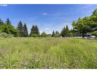 8712 NE Centerpointe Dr, Vancouver, WA 98665