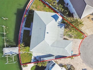 13 Bellevue Dr, Treasure Island, FL 33706