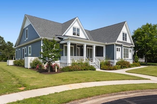 2 Moon Ct, Cape Charles, VA 23310