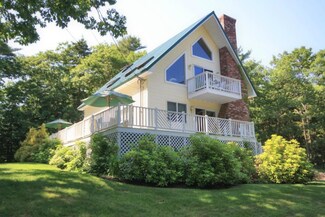 6 Spofford Ln, Boothbay, ME 04538