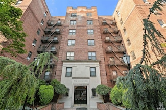 25-40 31st Ave Unit 6M, Astoria, NY 11106