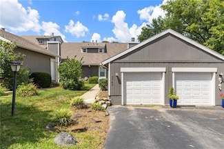 5743 N London Ave, Kansas City, MO 64151