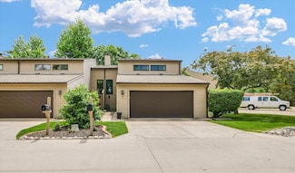 4 Briar Hill Cir Unit D, Champaign, IL 61822