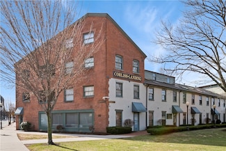 555 S Water St Unit 211, Providence, RI 02903