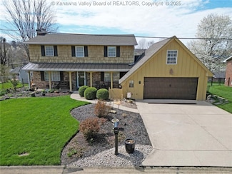 5445 Longview Dr, Charleston, WV 25313