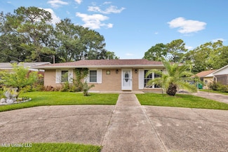 7650 Lexington Dr, Biloxi, MS 39532