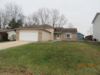 3302 Rustic Ln, Crown Point, IN 46307