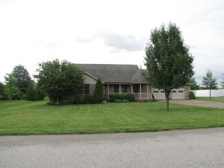 204 S 5th Ave, Haubstadt, IN 47639