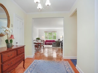1 Midland Gardens Unit 4A, Bronxville, NY 10708