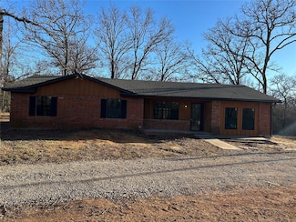 62 Imogene Dr, Tecumseh, OK 74873