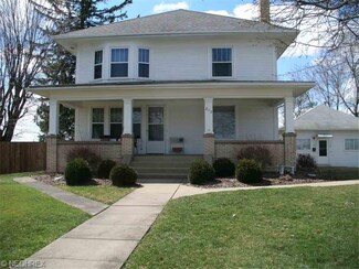 812 W Main St, Barnesville, OH 43713