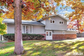 10422 N North Forest Trail, Peoria, IL 61615