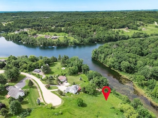 L 553 Windmill Ct, La Valle, WI 53941