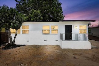 713 E 104th St, Los Angeles, CA 90002