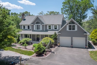 34 Skunk Misery Rd, Higganum, CT 06441