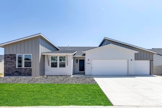 2380 N Lithodora Ave, Star, ID 83669