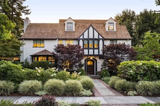 467 Lincoln Ave, Palo Alto, CA 94301