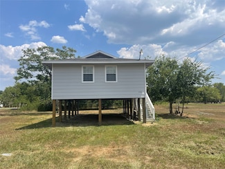 146 Tupelo 2 N, Palacios, TX 77465
