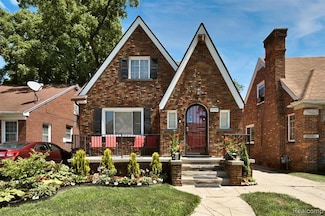 18700 San Juan Dr, Detroit, MI 48221