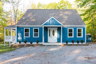 12 Kona Bay Rd, Moultonborough, NH 03254