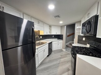 110 Dean St Unit 59, Taunton, MA 02780